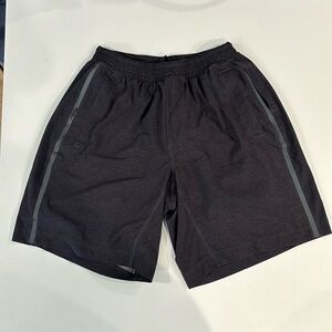 Lululemon Shorts: Pacebreakers with luxe stream liner
